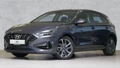 Dark knight / mic Gebraucht 2022 Hyundai i30 Trend Limousine | 13.565 € (Fairer Preis)