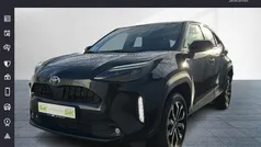 Mysticschwarz mica Gebraucht 2023 Toyota Yaris Hybrid Connect Style Kleinwagen | 23.940 € (Fairer Preis)
