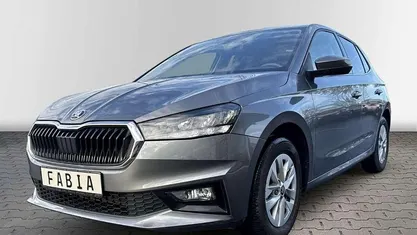 Graphitegrau metallic Gebraucht 2025 Skoda Fabia Selection Limousine | 18.990 € (Fairer Preis)