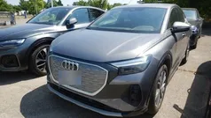 Grau Gebraucht 2022 Audi Q4 Sportback e-tron Advanced SUV | 31.890 € (Superpreis)