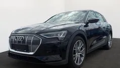 Gebraucht 2022 Audi e-tron Comfort SUV | 29.990 € (Guter Preis)
