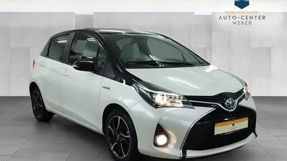 Gebraucht 2017 Toyota Yaris Hybrid Limousine | 14.690 € (Fairer Preis)