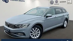 Mondsteingrau Gebraucht 2022 VW Passat Business Kombi | 19.999 € (Guter Preis)