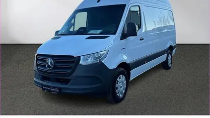 Gebraucht Mercedes E-Sprinter 150 kW (204 PS) 2024 Weiß Van