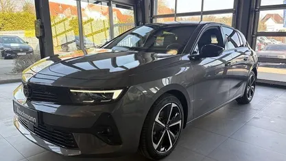 Gebraucht Opel Astra 130 PS (95 kW) 2024 Limousine