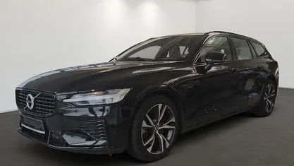 Gebraucht Volvo V60 R-Design 398 PS (292 kW) 2022 Purple (schwarz) Kombi