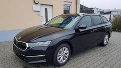 Gebraucht 2024 Skoda Octavia Selection Kombi | 33.140 € (Guter Preis)