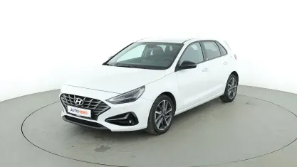 Gebraucht Hyundai i30 Edition 30+ 120 PS (88 kW) 2021 Weiß Limousine