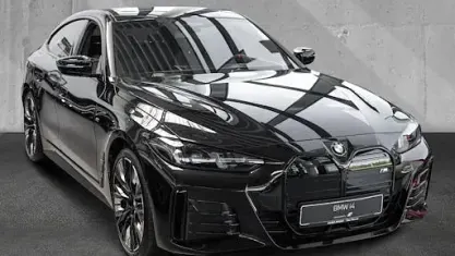 Neu BMW i4 M Sport 442 kW (601 PS) 2026 Saphirschwarz metallic Limousine
