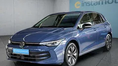 Blau Gebraucht 2024 VW Golf VIII Kleinwagen | 28.749 € (Fairer Preis)