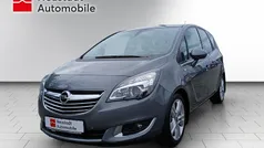 Grau Gebraucht 2015 Opel Meriva Innovation Van / Kleinbus | 9.980 € (Etwas zu teuer)