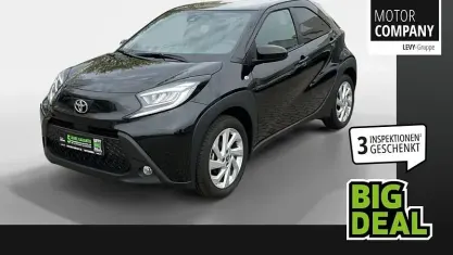 Gebraucht Toyota Aygo X-plore 72 PS (52 kW) 2025 Schwarz Kleinwagen