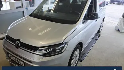 Gebraucht VW Caddy Life 116 PS (85 kW) 2021 Reflexsilber metallic Van / Kleinbus