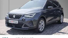 Grau Gebraucht 2024 Seat Arona FR-Line SUV | 18.980 € (Fairer Preis)