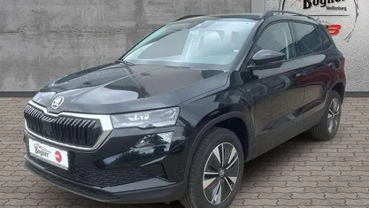 Schwarz Neu 2025 Skoda Karoq Tour SUV | 34.990 € (Fairer Preis)