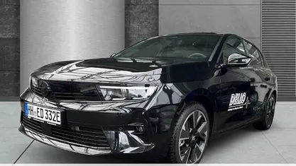 Schwarz Gebraucht 2025 Opel Astra Limousine | 37.599 €