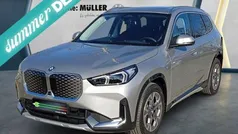Silber Gebraucht 2025 BMW iX1 xLine SUV | 46.700 € (Fairer Preis)