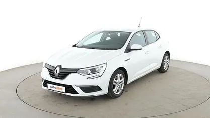 Weiß Gebraucht 2019 Renault Mégane IV Life Limousine | 11.450 € (Fairer Preis)