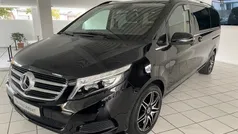 Gebraucht 2019 Mercedes V250 Van / Kleinbus | 56.900 € (Teuer)