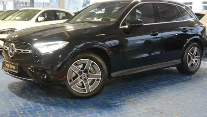 Unilack schwarz uni Gebraucht 2025 Mercedes GLC300 AMG Van | 60.300 € (Superpreis)