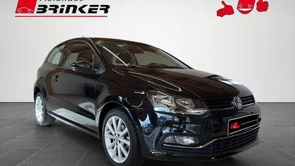Gebraucht VW Polo Highline 90 PS (66 kW) 2017 Deep black perleffekt Kleinwagen