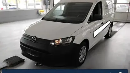 Gebraucht VW Caddy 75 PS (55 kW) 2022 Candyweiß Van / Kleinbus