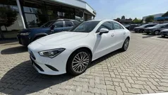 Polarweiß (weiß) Gebraucht 2020 Mercedes CLA180 Progressive Limousine | 27.950 € (Fairer Preis)