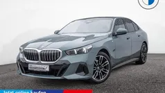 Cape york grün Gebraucht 2024 BMW 520 M Sport Limousine | 54.350 € (Fairer Preis)