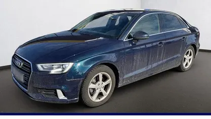 Gebraucht Audi A3 Comfort 116 PS (85 kW) 2020 Kosmosblau Limousine