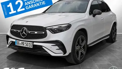 Gebraucht Mercedes GLC300 AMG 269 PS (197 kW) 2025 Manufaktur lack manufaktur opali SUV