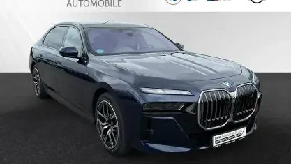 Gebraucht BMW i7 M Sport 334 kW (455 PS) 2025 Bmw individual tansanitblau metallic Limousine
