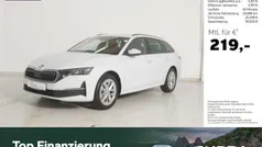 Gebraucht 2024 Skoda Octavia Selection Kombi | 31.940 € (Superpreis)