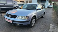 Grau Gebraucht 1998 VW Passat Trendline Limousine | 700 € (Superpreis)