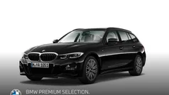 Black sapphire metallic Gebraucht 2022 BMW 320 M Sport Kombi | 33.798 € (Fairer Preis)