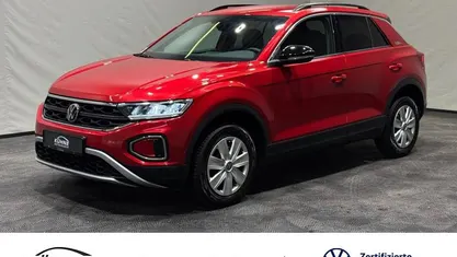 Second-hand VW T-Roc Goal 150 CP (110 kW) 2025 Roșu SUV