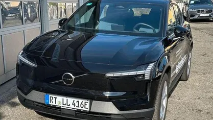 Gebraucht 2024 Volvo EX30 Plus SUV | 37.980 € (Superpreis)