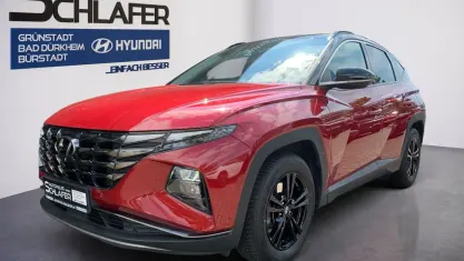 Gebraucht Hyundai Tucson Prime 150 PS (110 kW) 2021 Sunset red / phantom black / m SUV