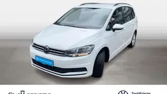 Weiß Gebraucht 2024 VW Touran Comfortline Van / Kleinbus | 32.333 € (Fairer Preis)