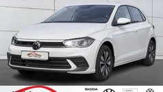 Weiß Gebraucht 2024 VW Polo Move Limousine | 20.866 € (Guter Preis)