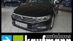 Deep black perleffekt Gebraucht 2024 VW Passat Business Kombi | 31.490 € (Fairer Preis)