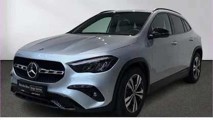 Gebraucht Mercedes GLA180 Progressive 136 PS (100 kW) 2024 Lack hightechsilber SUV