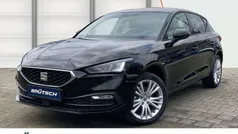 Mitternachtsschwarz Neu 2024 Seat Leon Style Limousine | 23.990 € (Fairer Preis)