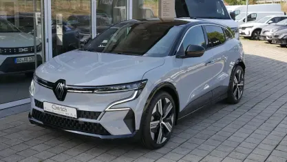 Gebraucht Renault Megane E-Tech Iconic 160 kW (218 PS) 2023 Kqj + gne Limousine