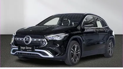 Gebraucht Mercedes GLA200 163 PS (119 kW) 2024 Unilack nachtschwarz SUV