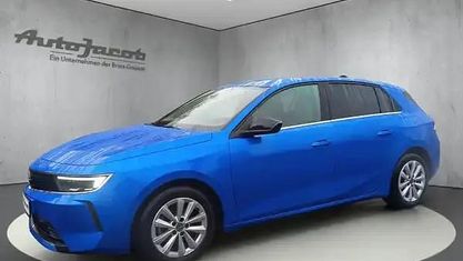 Używany Opel Astra Elegance 131 KM (96 kW) 2022 Niebieski Sedan/Limuzyna