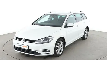 Weiß Gebraucht 2020 VW Golf VII Highline Kombi | 16.860 € (Guter Preis)