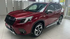 Rot Gebraucht 2022 Subaru Forester Platinum SUV | 34.440 € (Fairer Preis)