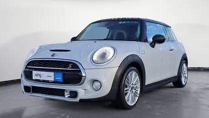 Weiß Gebraucht 2016 Mini Cooper S Kleinwagen | 17.460 € (Fairer Preis)