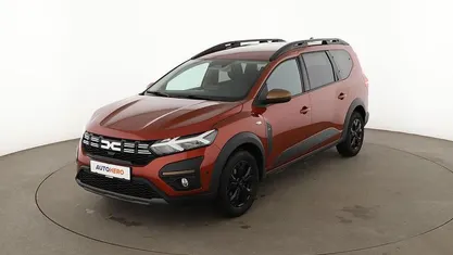 Braun Gebraucht 2024 Dacia Jogger Extreme Van / Kleinbus | 20.890 € (Guter Preis)