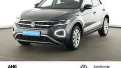 Indiumgrau metallic Gebraucht 2024 VW T-Roc Style SUV | 28.790 € (Fairer Preis)